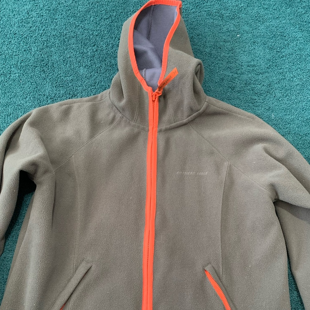 Woman’s American eagle fleece jacket